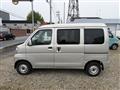 2005 Daihatsu Hijet Cargo