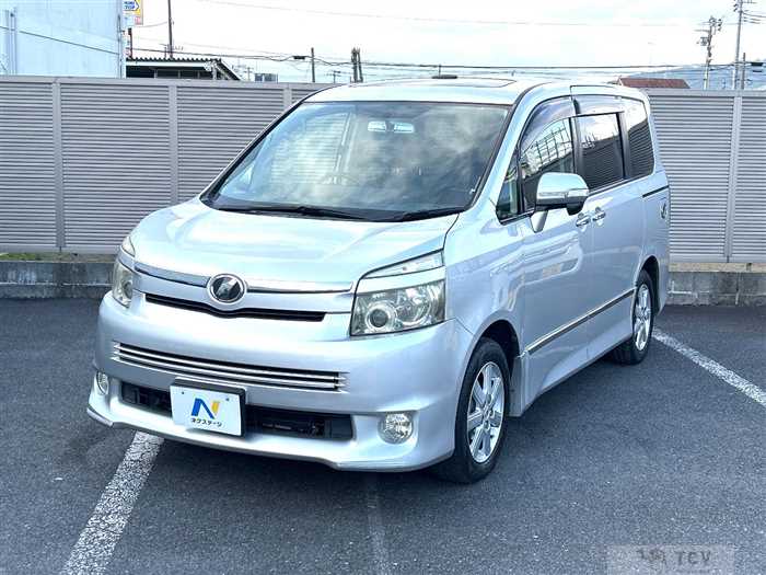 2007 Toyota Voxy