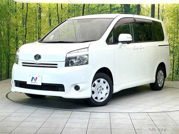 2009 Toyota Voxy