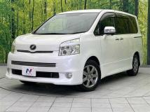 2010 Toyota Voxy