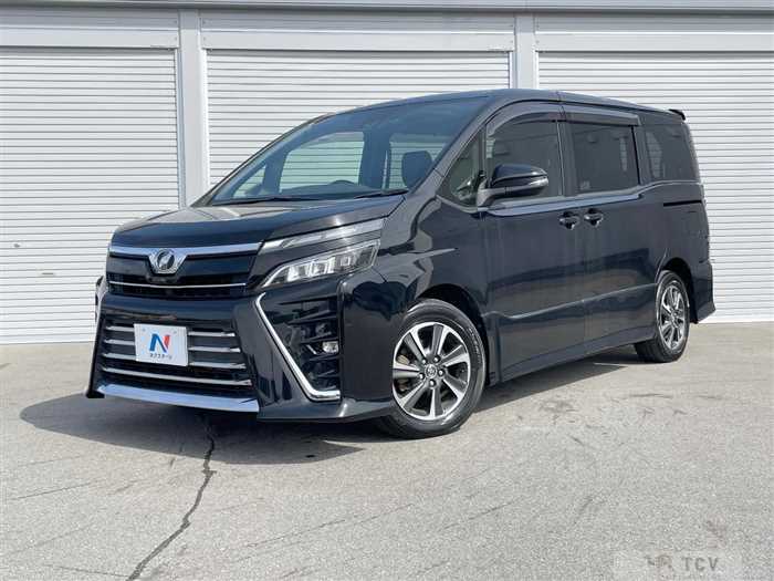 2017 Toyota Voxy