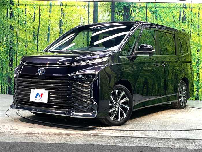 2022 Toyota Voxy