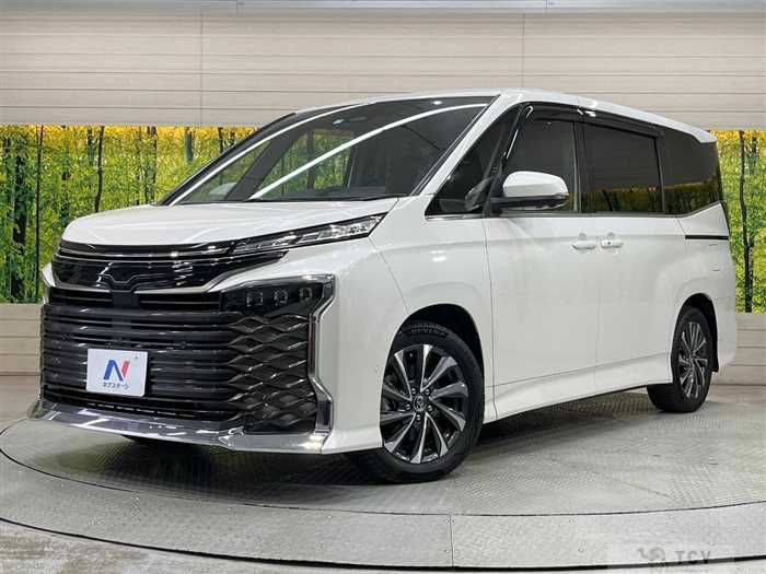 2023 Toyota Voxy