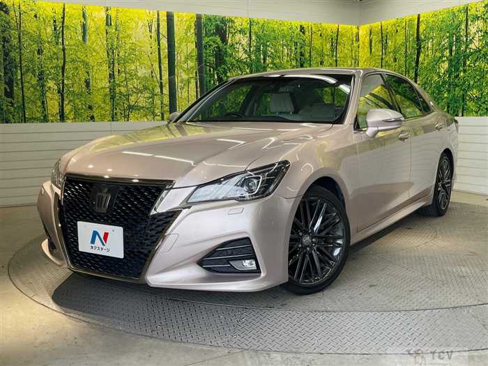 2016 Toyota Crown
