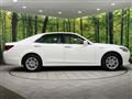 2015 Toyota Crown Hybrid