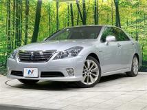 2011 Toyota Crown Hybrid