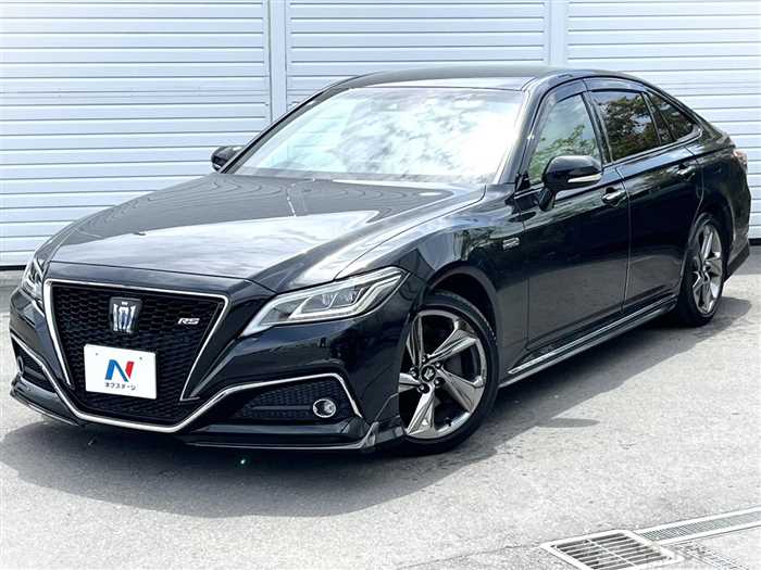 2019 Toyota Crown Hybrid