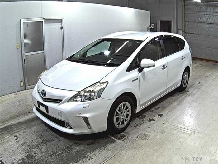 2014 Toyota PRIUS α