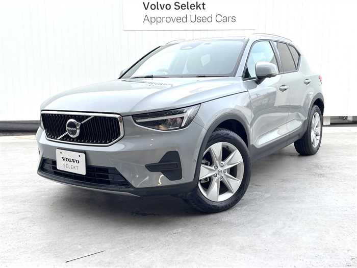 Volvo XC40 2023 — фото 2 купить в Москве