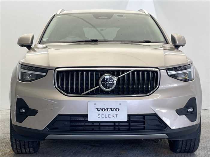 Volvo XC40 2023 — фото 7 купить в Москве