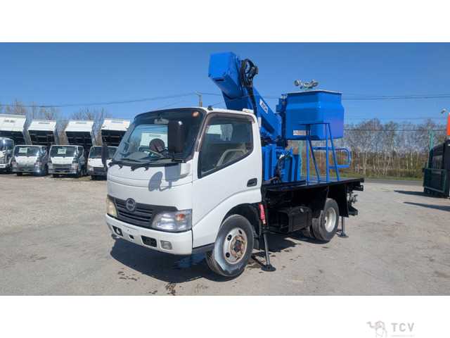 2008 Hino Dutro