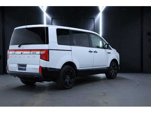 Mitsubishi Delica D5 2025 — фото 7 купить в Москве