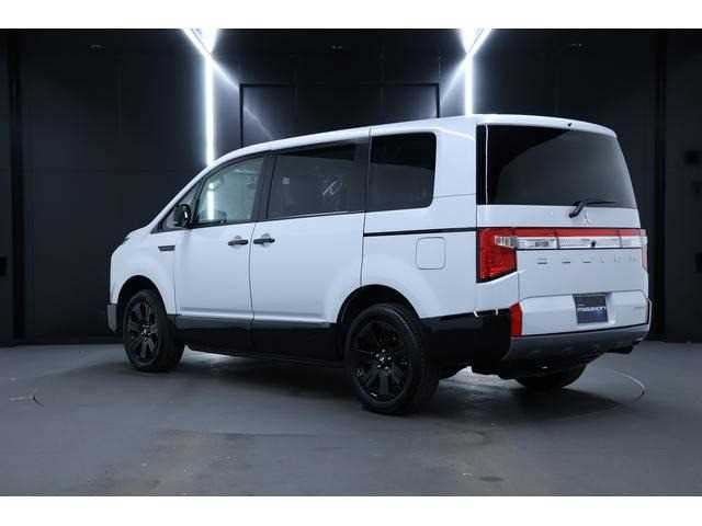 Mitsubishi Delica D5 2025 — фото 9 купить в Москве