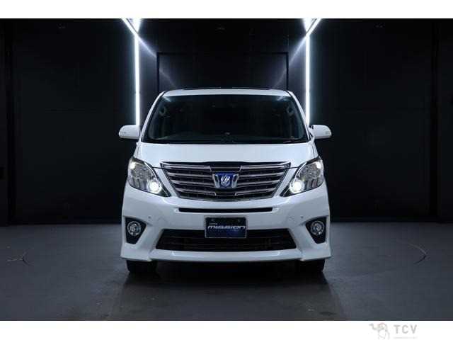 2012 Toyota Alphard Hybrid