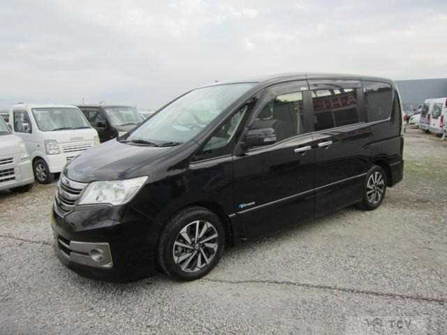 2013 Nissan Serena