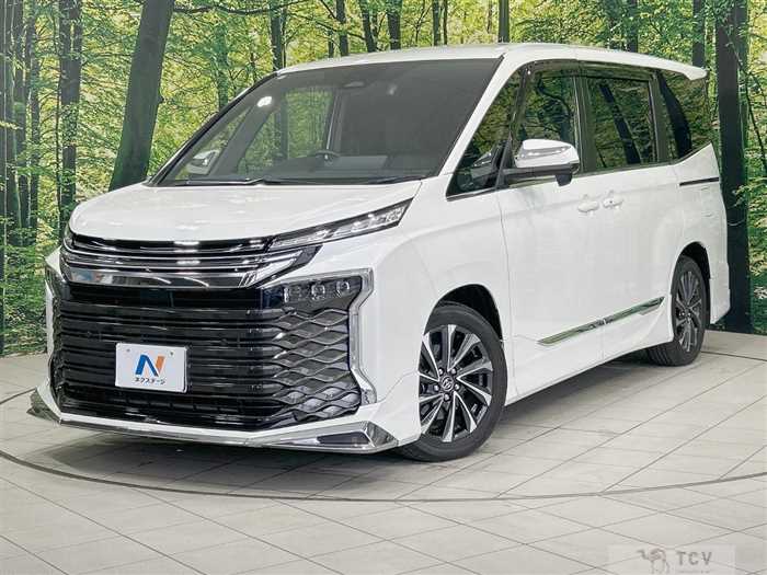 2022 Toyota Voxy