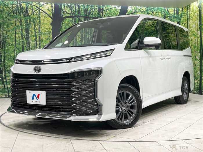 2025 Toyota Voxy