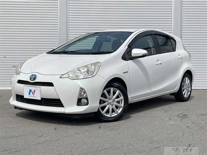 2013 Toyota AQUA