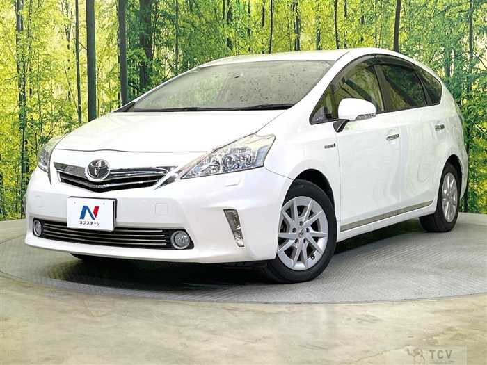 2013 Toyota PRIUS α