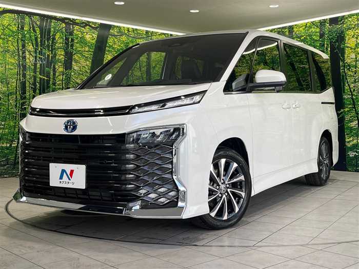 Toyota Voxy 2025 — фото 2 купить в Москве