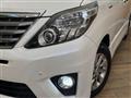 2013 Toyota Alphard Hybrid