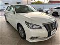 2015 Toyota Crown Hybrid
