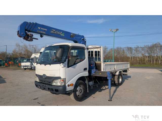2012 Hino Dutro