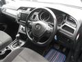 2017 Volkswagen Golf Touran