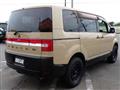 2010 Mitsubishi Delica D5