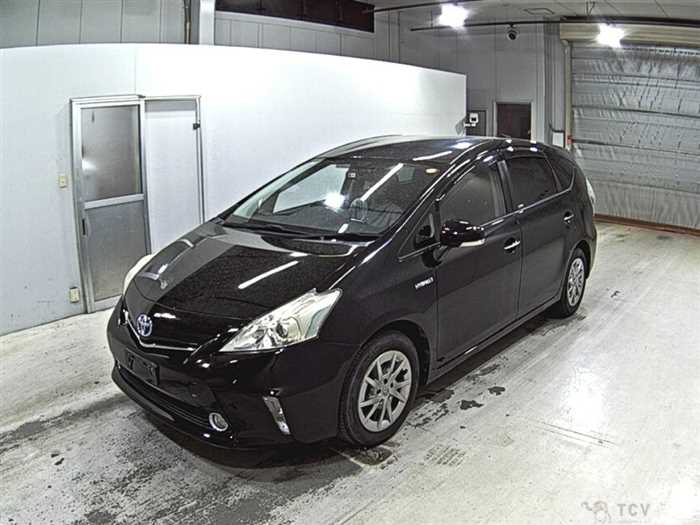 2013 Toyota PRIUS α