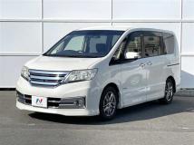 2013 Nissan Serena