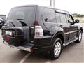 2011 Mitsubishi Pajero