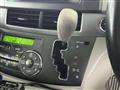 2010 Toyota Estima Hybrid