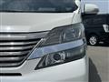 2011 Toyota Vellfire