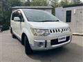 2009 Mitsubishi Delica D5