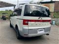 2009 Mitsubishi Delica D5