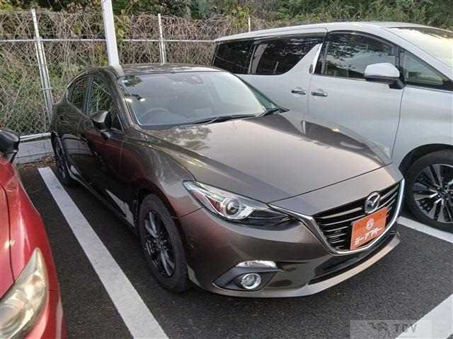 2014 Mazda Axela