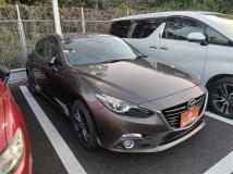 2014 Mazda Axela