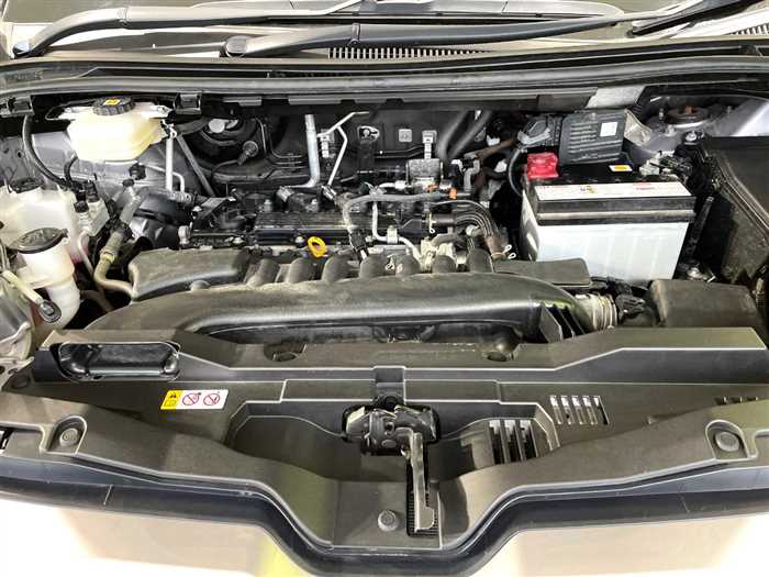 Toyota Noah 2023 — миниатюра 6