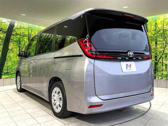 Toyota Noah 2023 — миниатюра 10