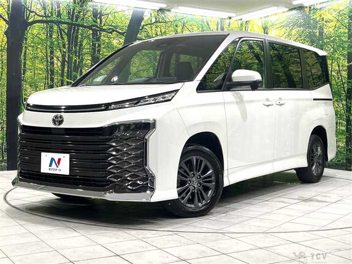 2022 Toyota Voxy