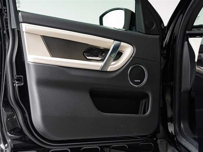 Land Rover Discovery Sport 2025 — фото 7 купить в Москве