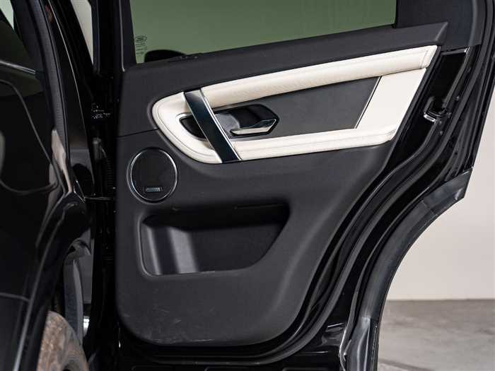 Land Rover Discovery Sport 2025 — фото 9 купить в Москве