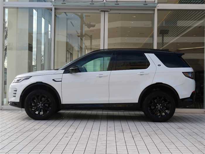 Land Rover Discovery Sport 2024 — фото 10 купить в Москве