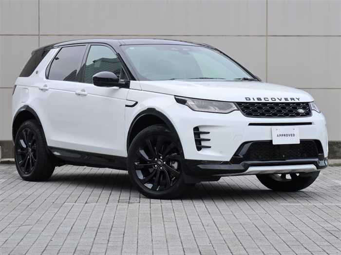 Land Rover Discovery Sport 2024 — фото 2 купить в Москве