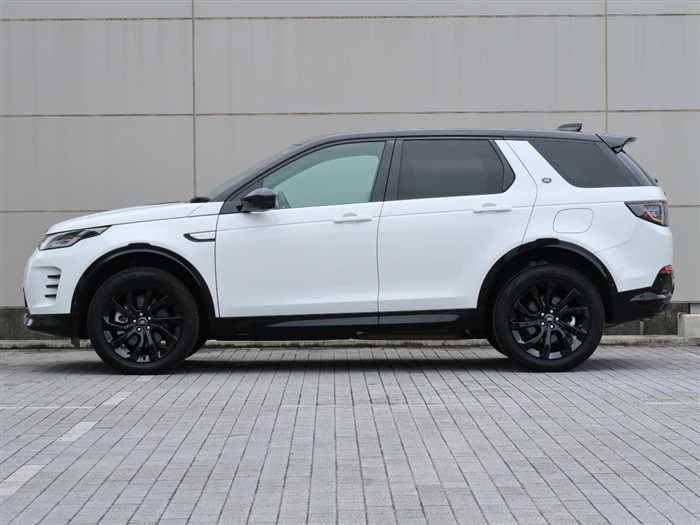 Land Rover Discovery Sport 2024 — фото 10 купить в Москве