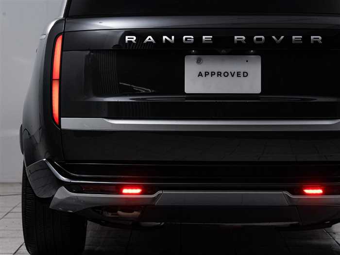 Land Rover Range Rover 2025 — фото 11 купить в Москве