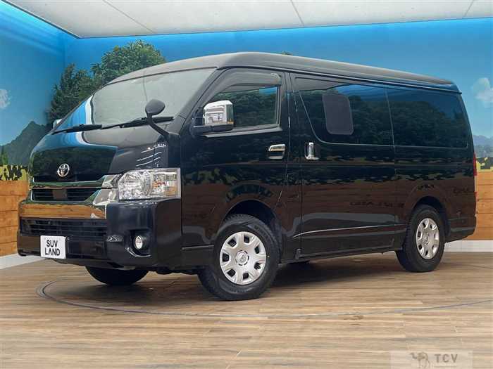 2022 Toyota Hiace Van