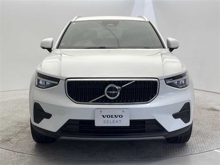 Volvo XC40 2023 — фото 10 купить в Москве