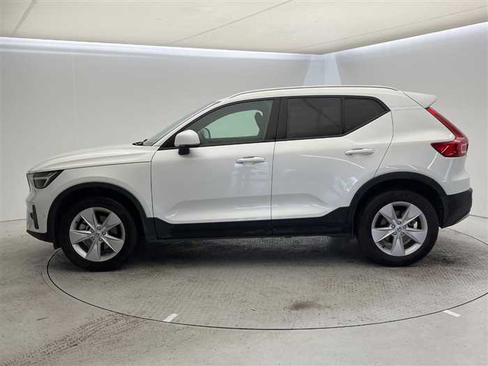 Volvo XC40 2023 — фото 11 купить в Москве
